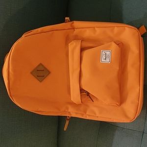 Herschel 21.5L laptop backpack, Heritage, Papaya, BNWT